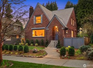 1216 NE 77th Street, Seattle, WA 98115