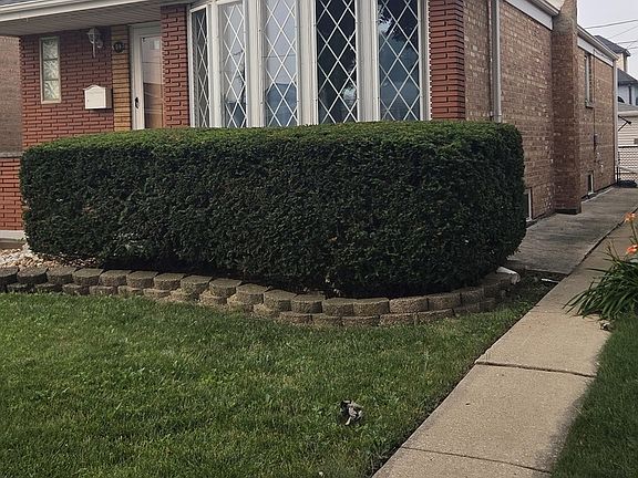 2nd image of 5537 S Massasoit Ave