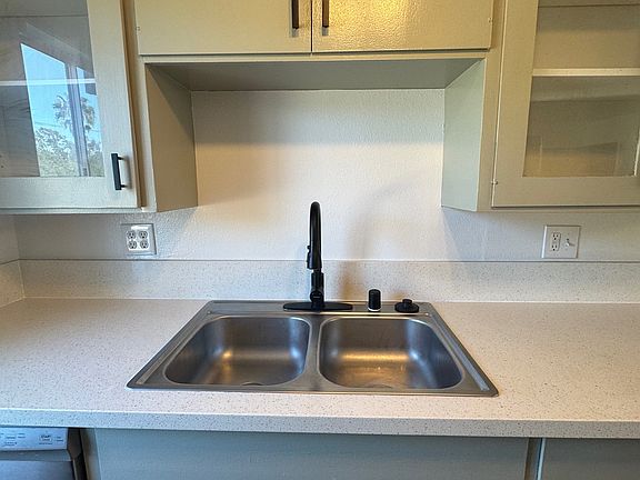 3rd image of 2206 Allesandro St APT 203