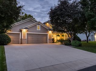 8240 Orchid Ln N, Maple Grove, MN 55311