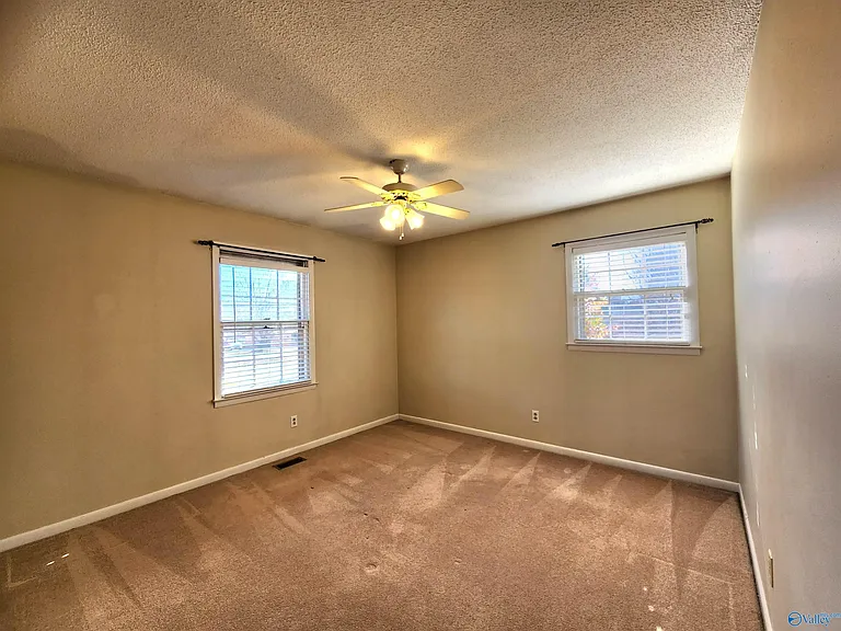 6107 Trailwood Dr — Photo 20