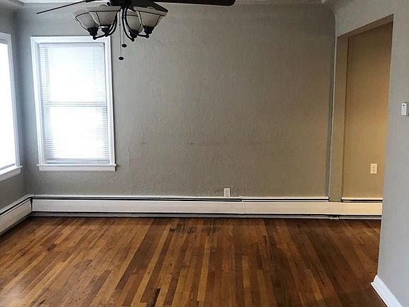 5th image of 539 Henry Ave