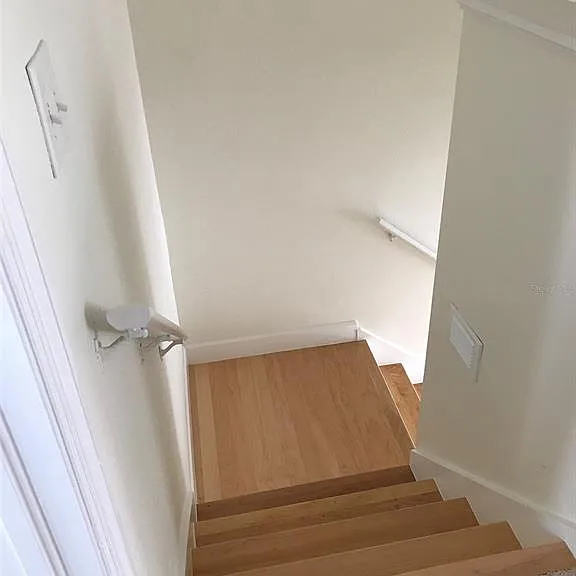 2915 Pointeview Dr — Photo 10