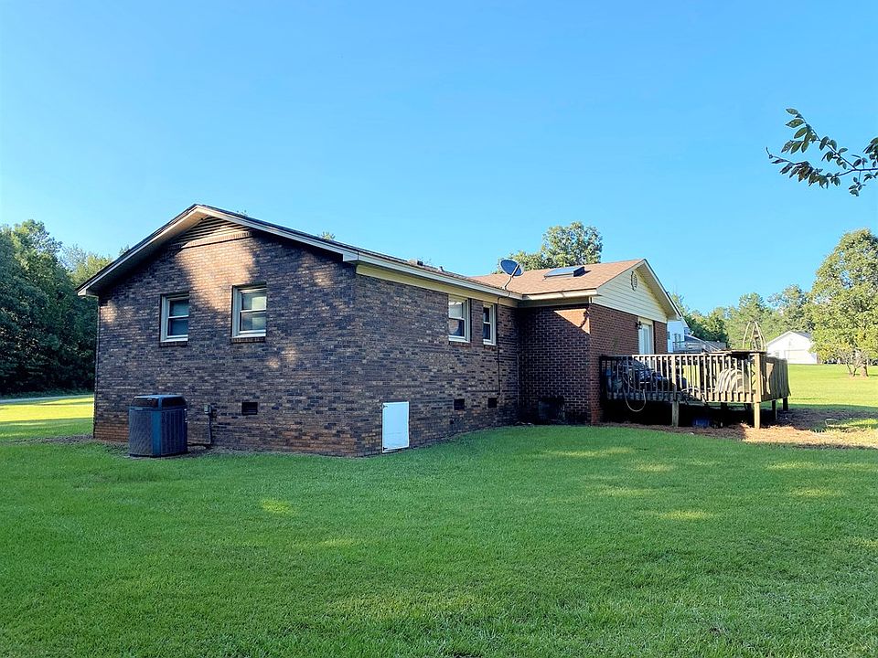 2nd image of 1329 Creswell Rd