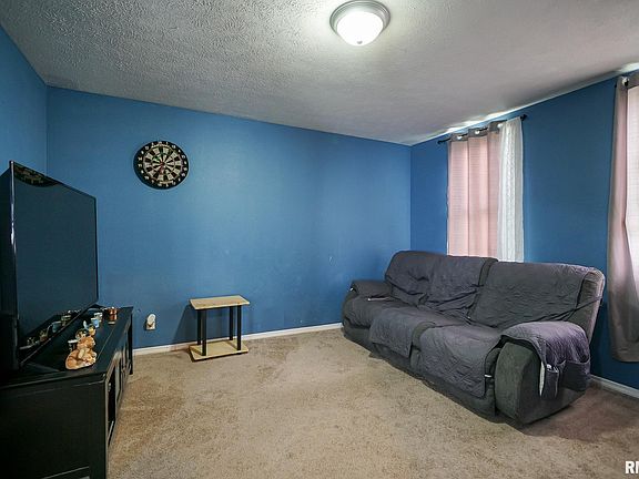 5th image of 1617 W Lincoln Ave
