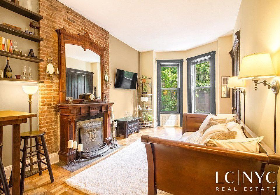 1st image of 138 W 87th St APT 2F