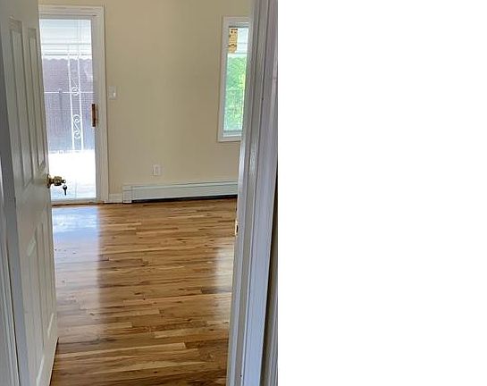 3rd image of 12020 Merrick Blvd