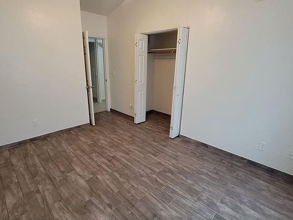 5th image of 2722 N Estrella Ave