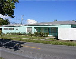 1st image of 717 S 14th Ave