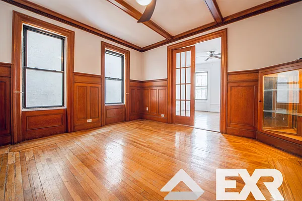 Rented by EXR | media 14