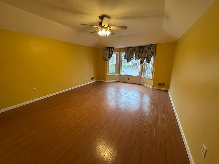 51 Stonington Dr — Photo 15