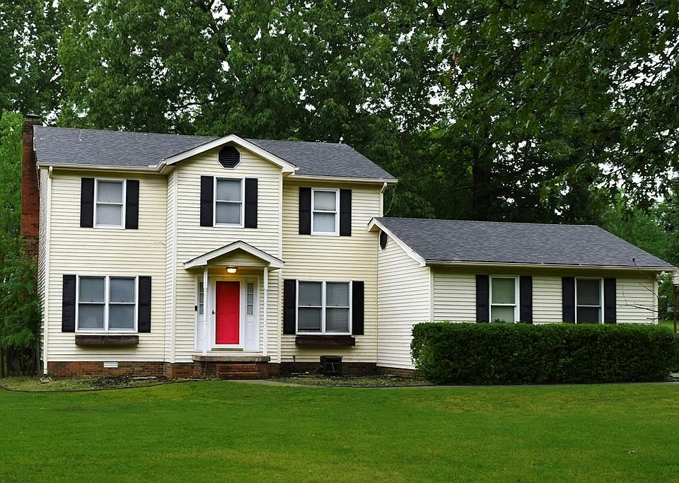 1st image of 215 Shamrock Dr