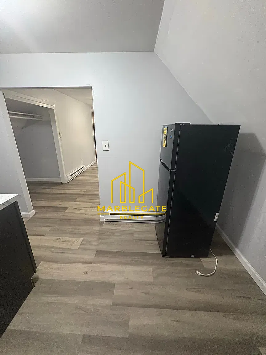 Studio, 550 sqft, $1,200 — Photo 3