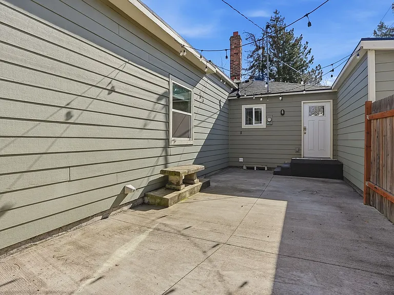 1328 W Gordon Ave — Photo 22