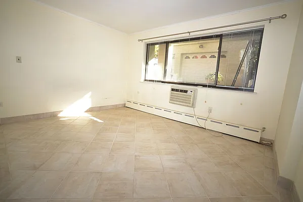 Rented by Voro, LLC | media 15