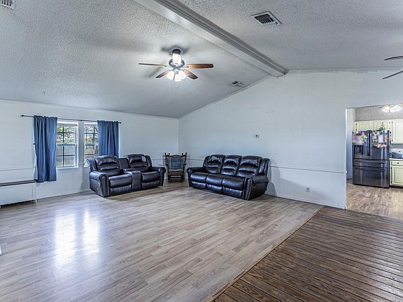 3rd image of 1767 Dowdy Rd