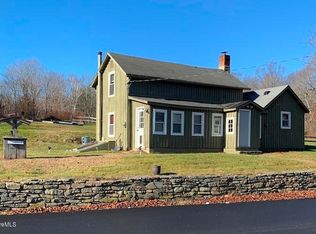 1213 Norfolk Rd, Southfield, MA 01259