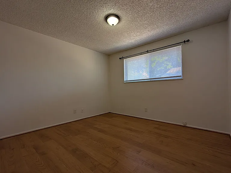 1320 Candlelight Dr — Photo 18