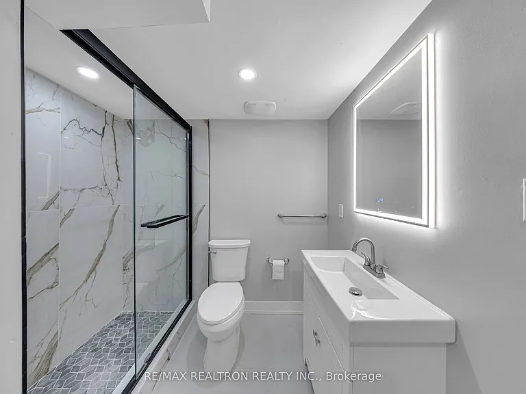 32 Chasser Dr — Photo 9