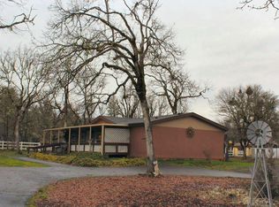 300 Bond Rd, Shady cove, OR 97539