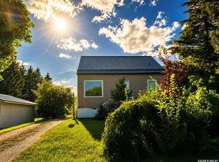214 Bates St, Earl Grey, SK S0G1J0
