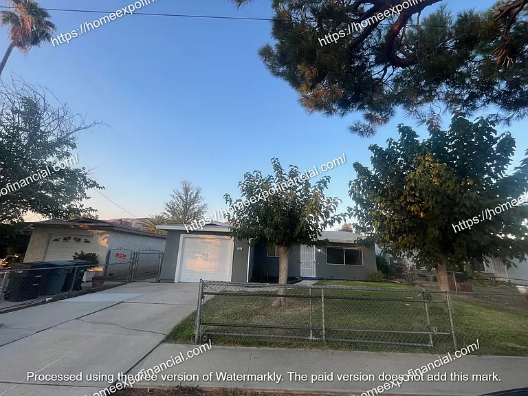 339 N Victoria Ave — Photo 6