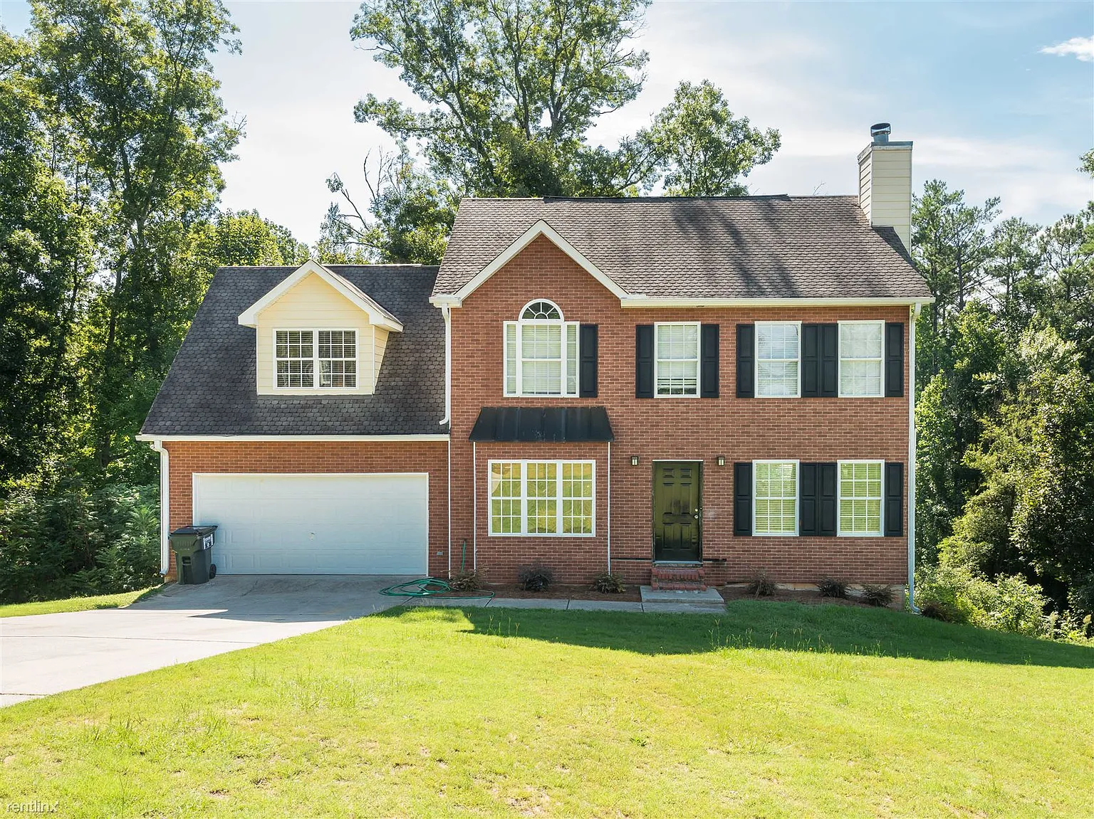 369 Tara Rd photo 1