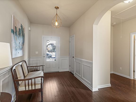 4th image of 5826 Napa Valley Dr