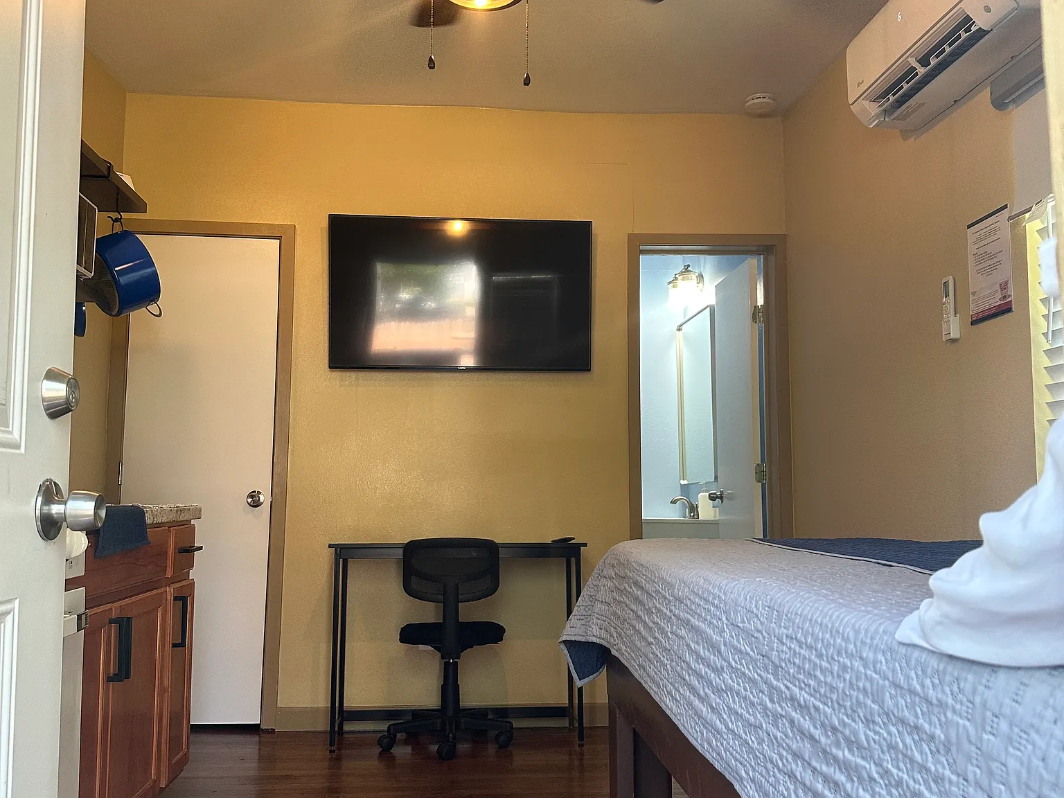 4139 Avenue J — Photo 3