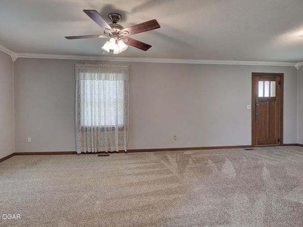 623 N Pennsylvania St, Webb City, MO 64870