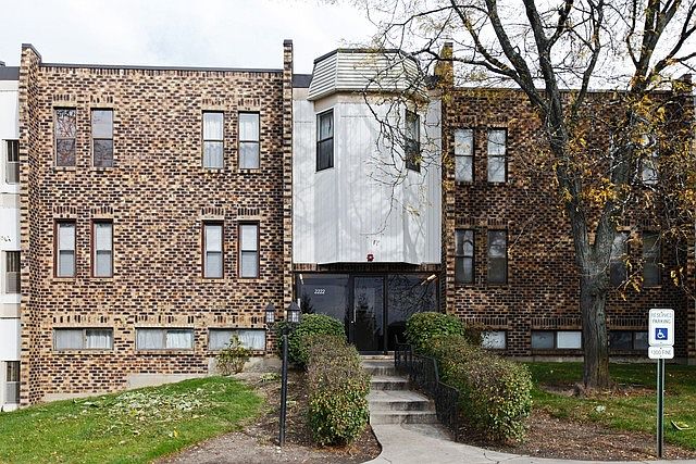 1st image of 2222 Country Club Dr APT 22