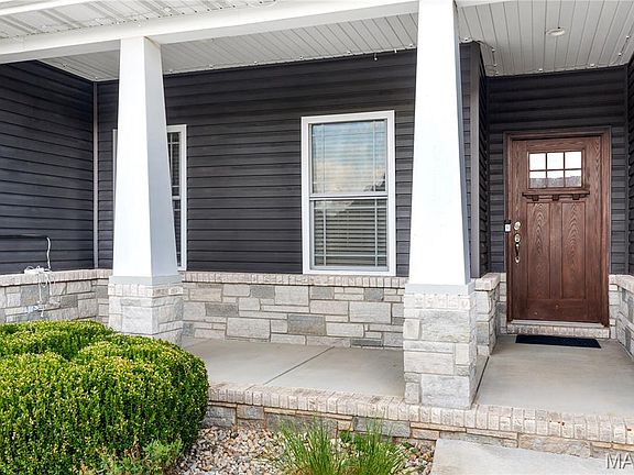 4th image of 1844 Crimson Oak Dr