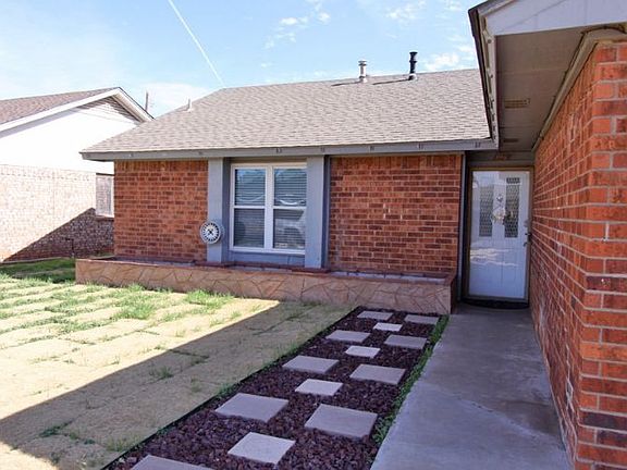 5th image of 104 N Eisenhower Dr