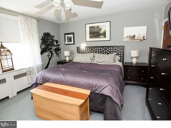 4th image of 3406 Oakmont St