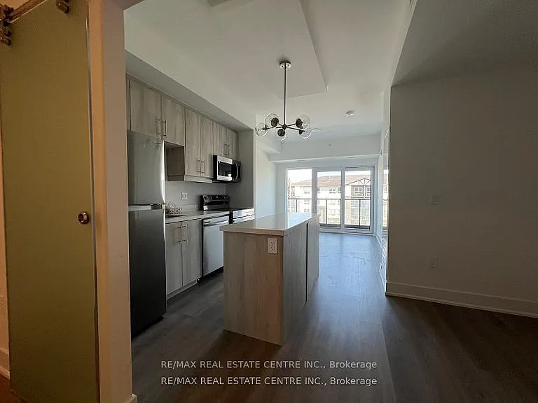 575 Conklin Rd #403 — Photo 4