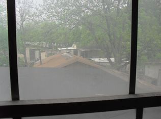 517 N San Eduardo Ave, San Antonio, TX 78228