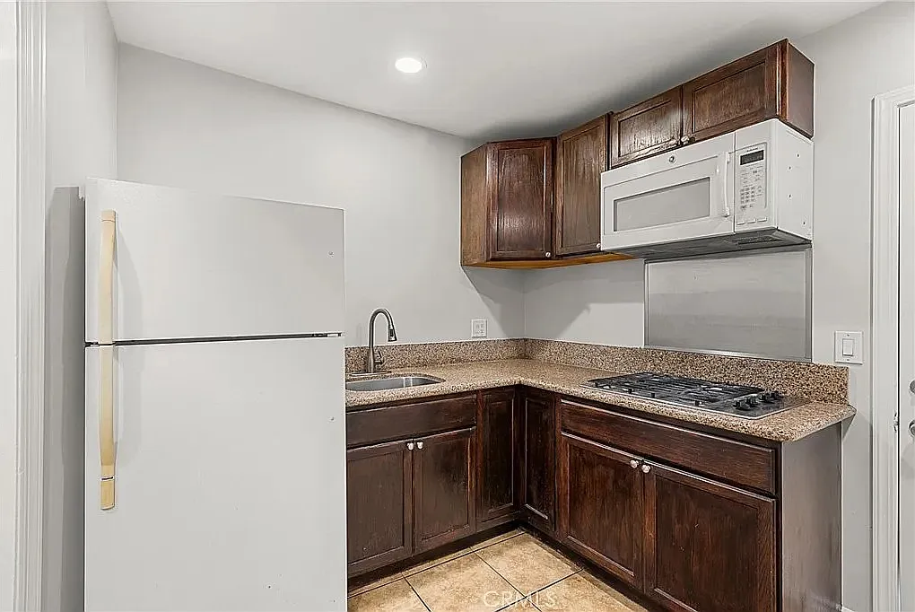 1 bed, 308 sqft, $1,500 — Photo 2
