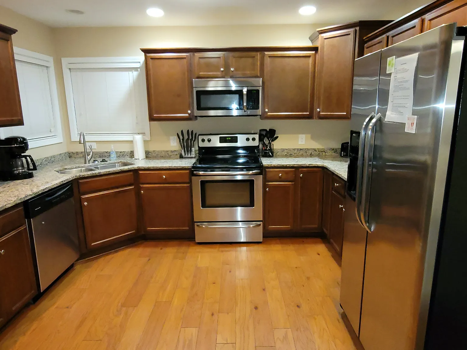 3 bed, 2.5 bath, 1595 sqft, $2,500 — Photo 1