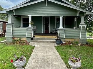900 Hansen Ave, Brookfield, MO 64628
