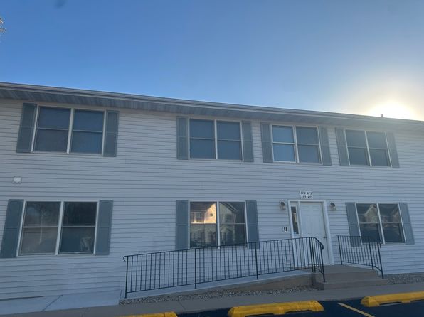 465 N School St #471