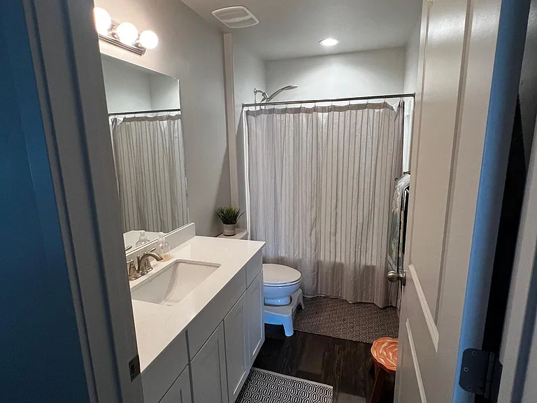 upstairs bathroom