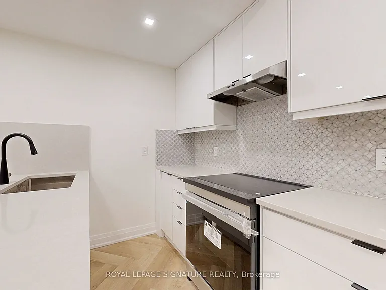3028 William Cutmore Blvd #BASEMENT — Photo 17