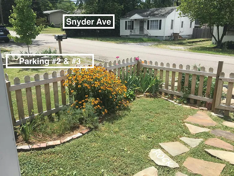 528 Snyder Ave — Photo 4