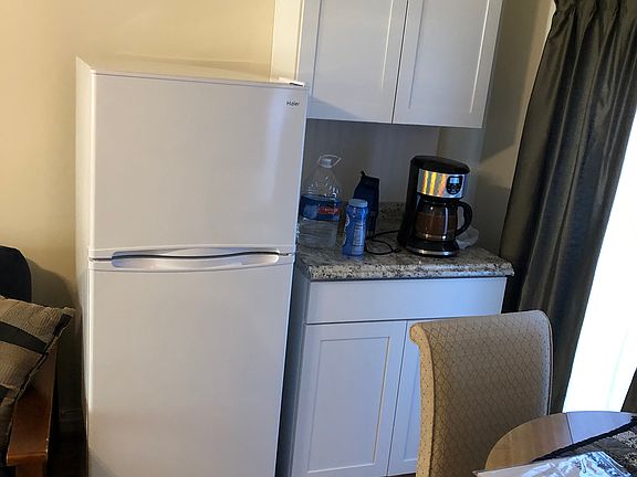 3rd image of 234 N Potomac St APT 2B