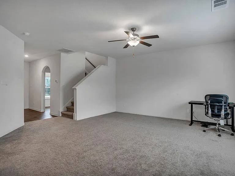 169 Allington Cir — Photo 5