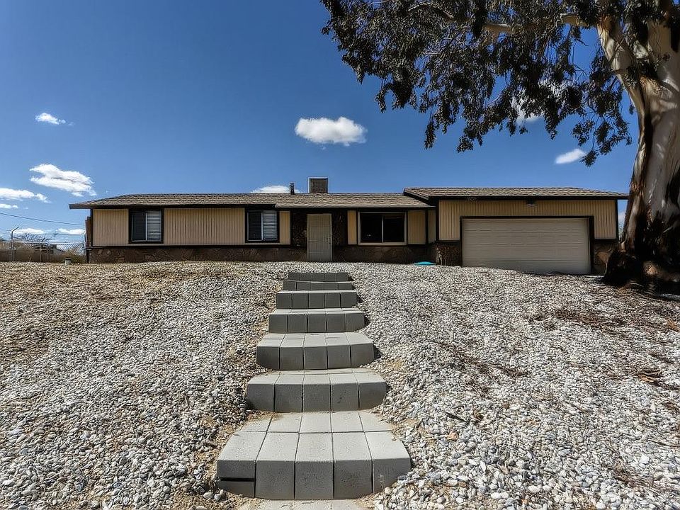 1st image of 16298 Pepper Tree Dr