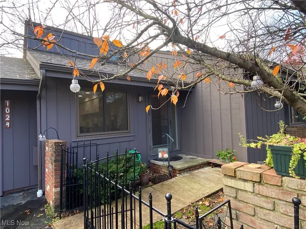 1024 Canyon View Rd, Northfield, OH 44067