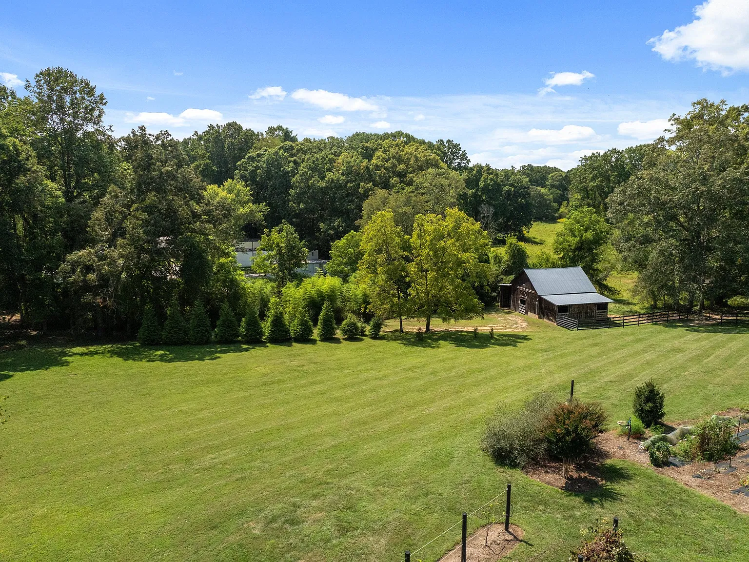 94 Moore Hill Ln — Photo 4