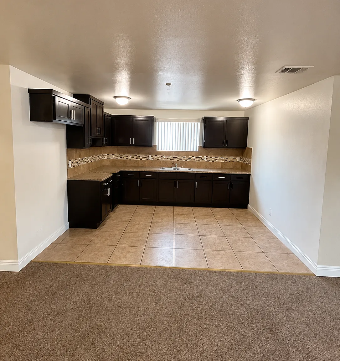 5 bed, 1857 sqft, $4,200 — Photo 4