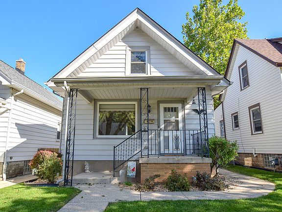 2nd image of 5830 W Mineral St